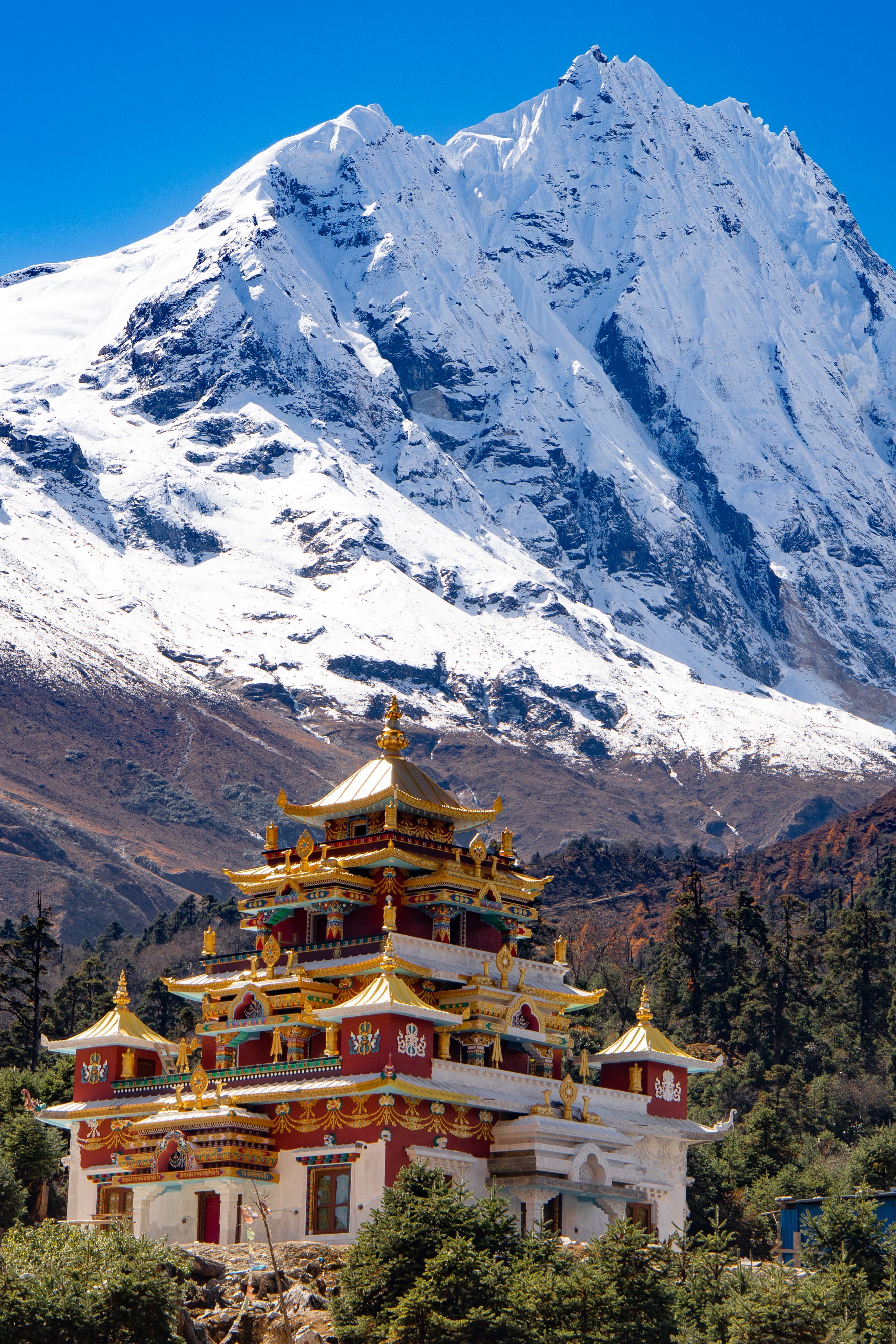Nepal – Land of Mountains & Peace